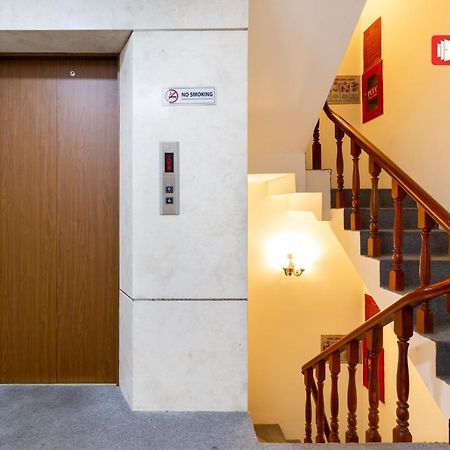 Reddoorz Ura Hotel Hung Phuoc 4 Πόλη Χο Τσι Μινχ Εξωτερικό φωτογραφία