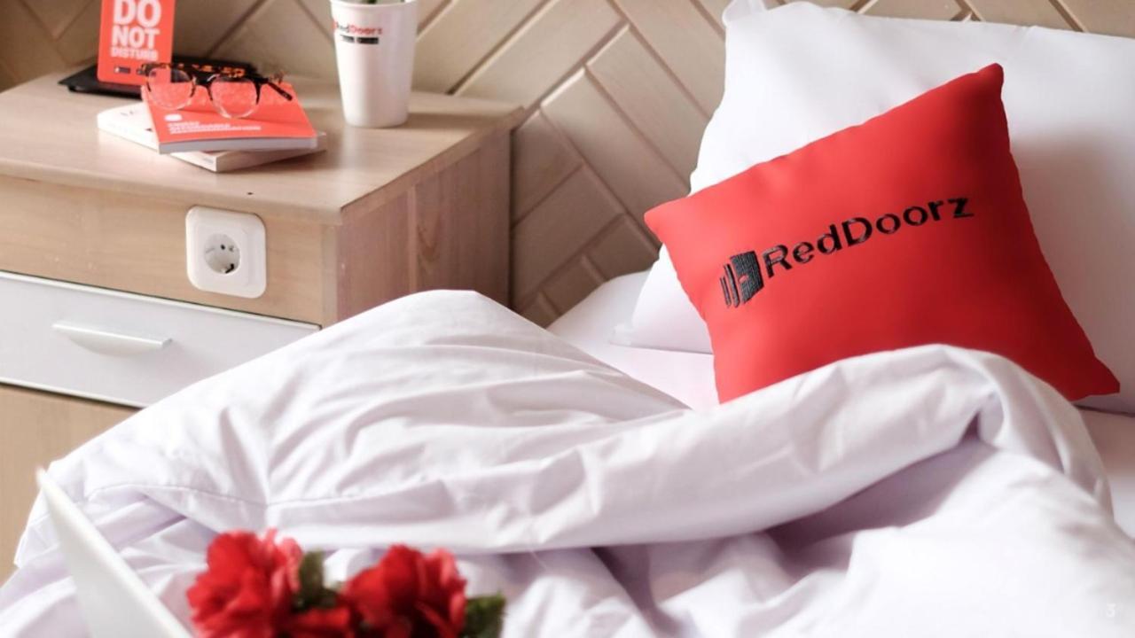 Reddoorz Ura Hotel Hung Phuoc 4 Πόλη Χο Τσι Μινχ Εξωτερικό φωτογραφία